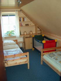 Schlafzimmer 2